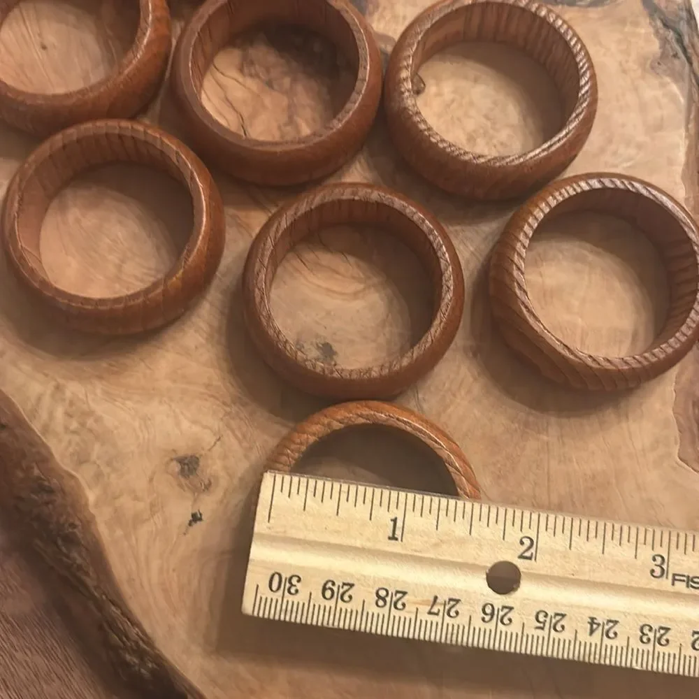 Set of 8 Wooden Napkin Rings